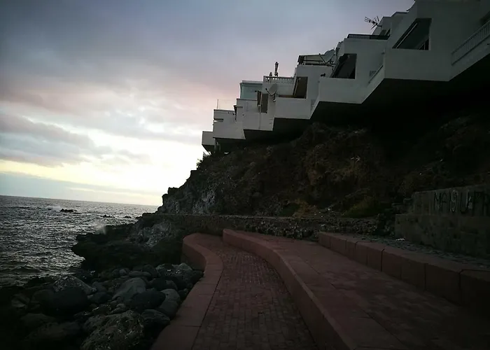 Aquarius Loft 칼라오살바헤